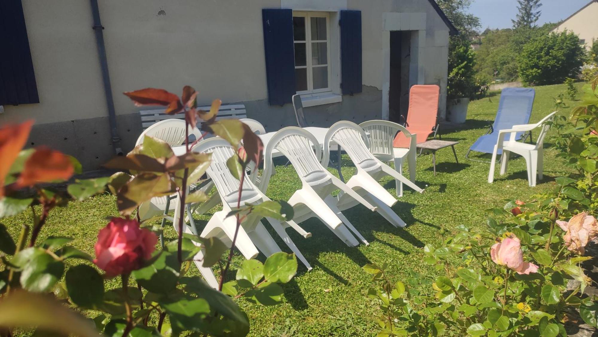 Maison Plain Pied, 2 Chambres, Longere Typique , Fraiche, Dans Bourg Avec Tous Commerces Luçay-le-Mâle Kültér fotó