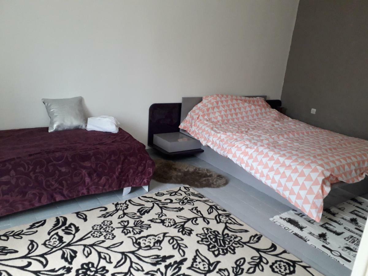 Maison Plain Pied, 2 Chambres, Longere Typique , Fraiche, Dans Bourg Avec Tous Commerces Luçay-le-Mâle Kültér fotó