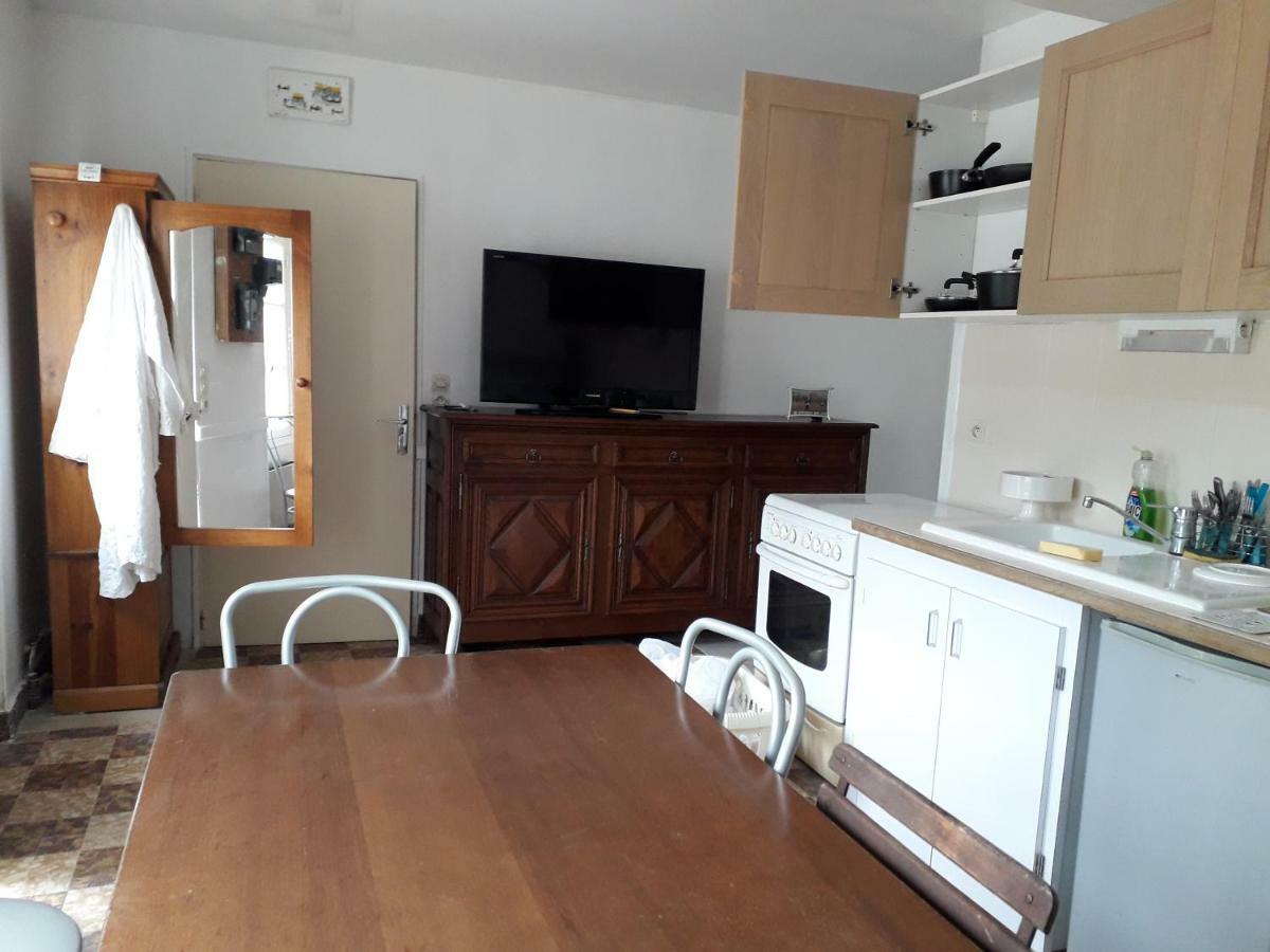 Maison Plain Pied, 2 Chambres, Longere Typique , Fraiche, Dans Bourg Avec Tous Commerces Luçay-le-Mâle Kültér fotó